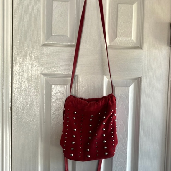 Red cross body suede purse - Picture 1 of 3